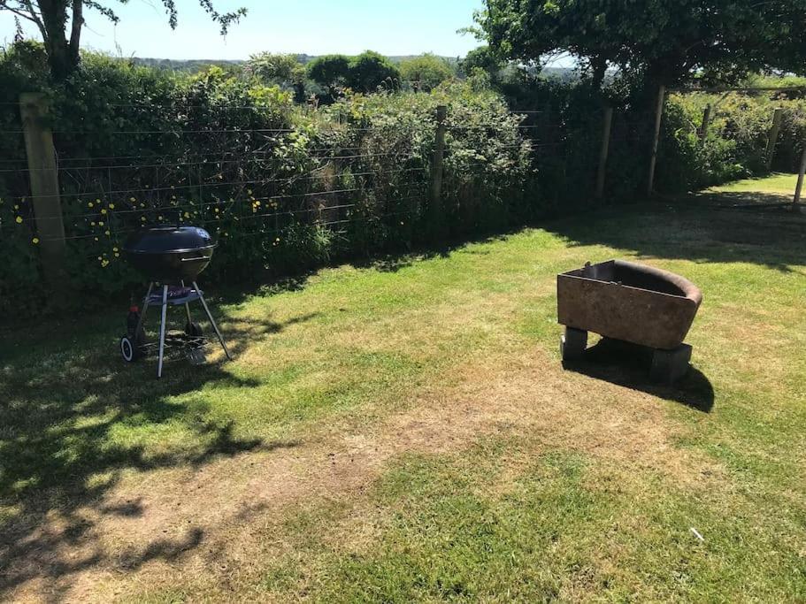 Cox Hill Glamping Badger Hotel Truro Exterior foto