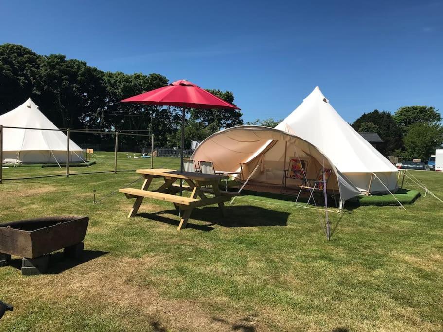 Cox Hill Glamping Badger Hotel Truro Exterior foto